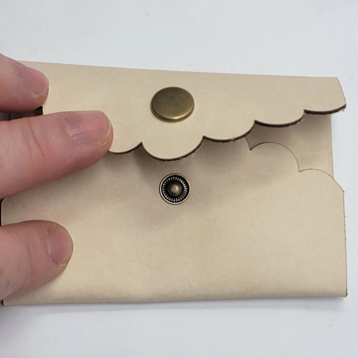 Leather Scalloped Card Pouch